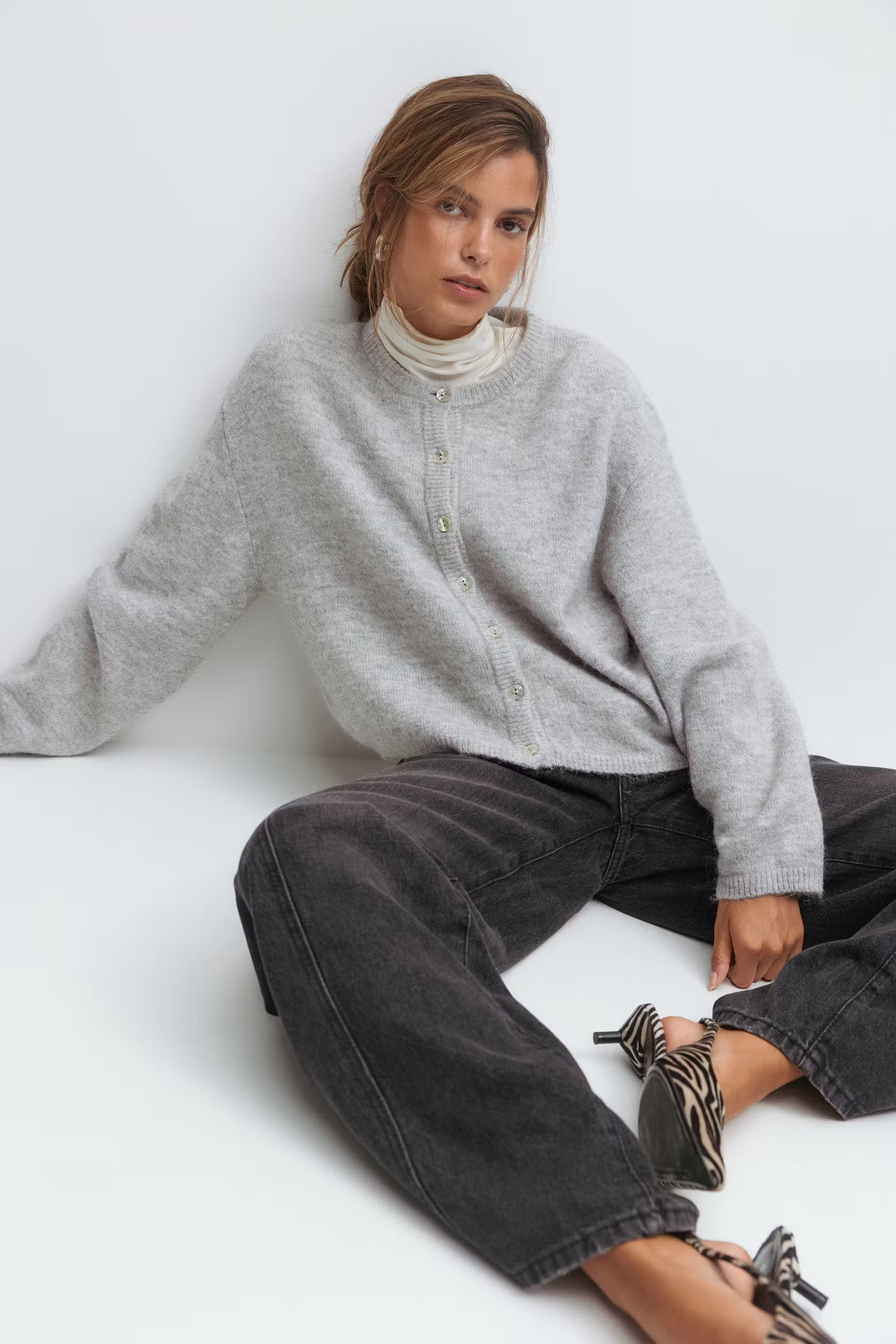 Knitted cardigan - Edel Essential