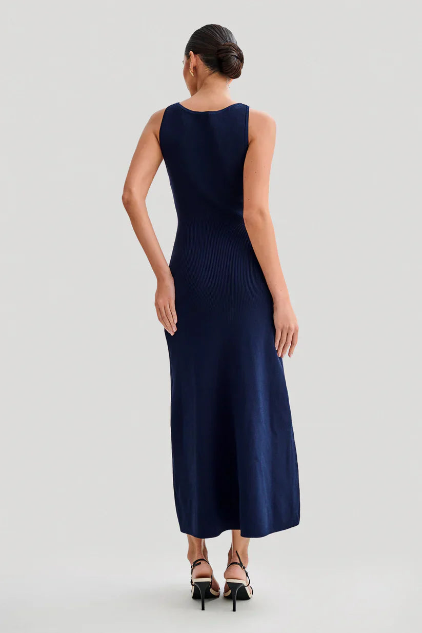 Hilton Dress - Edel Essential
