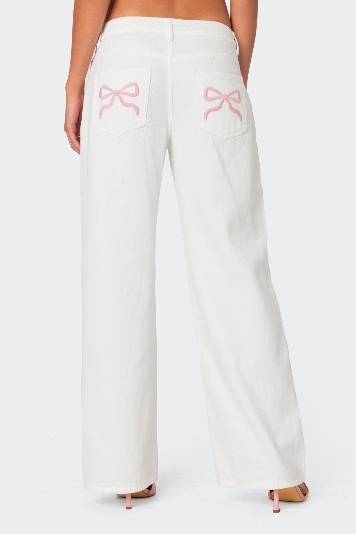 Bow Pocket Relaxed Jeans - Edel Essential