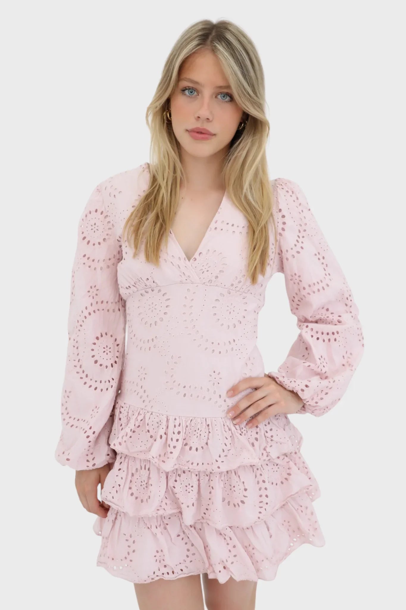 Broderie mini dress with long sleeves - Edel Essential
