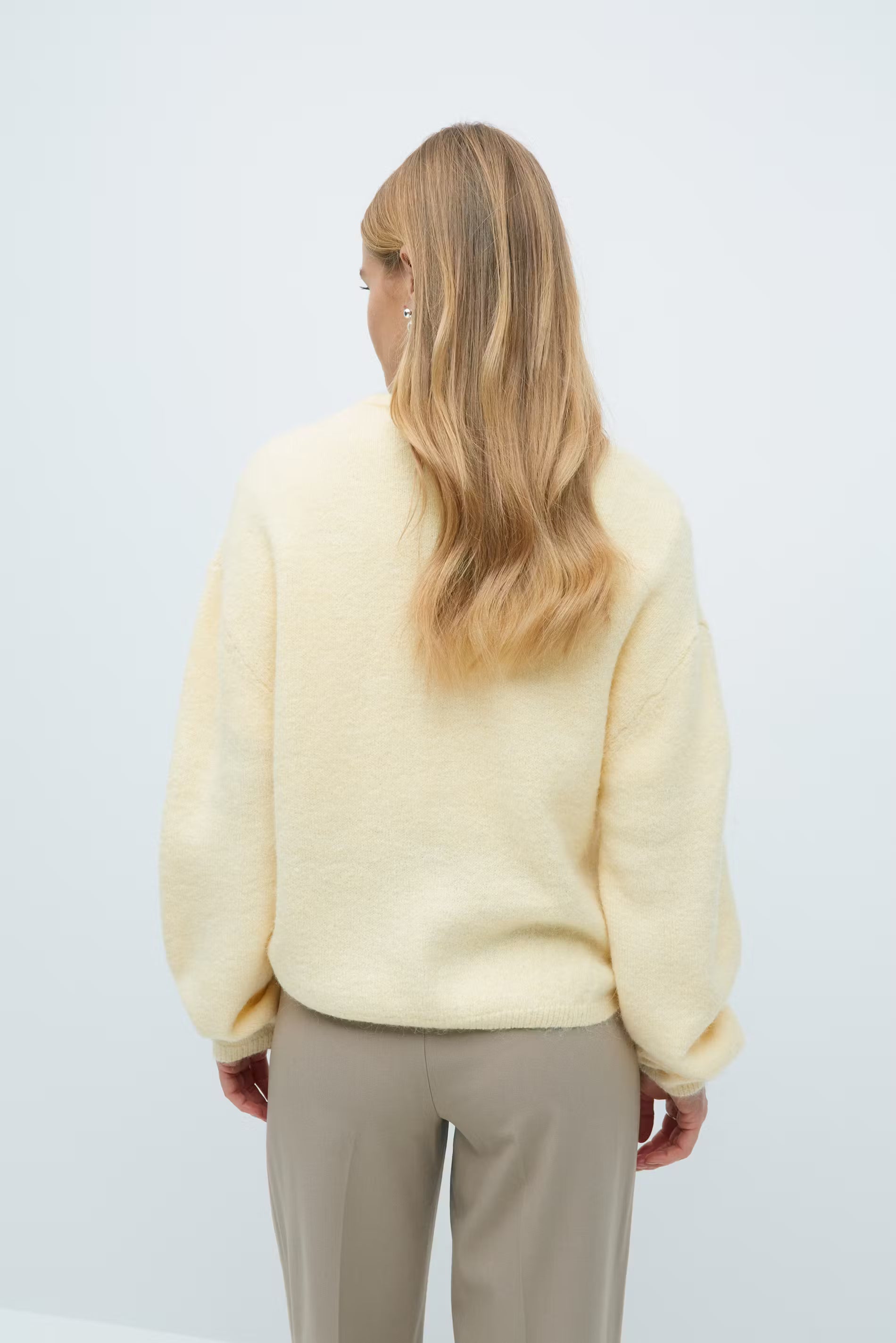 Knitted cardigan - Edel Essential