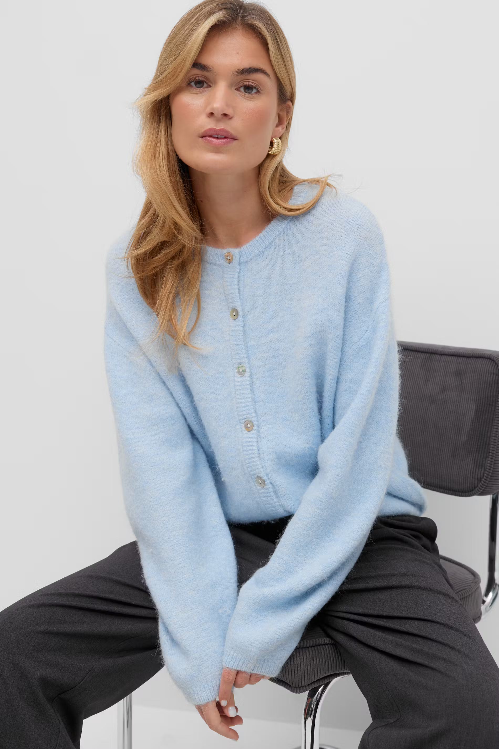 Knitted cardigan - Edel Essential