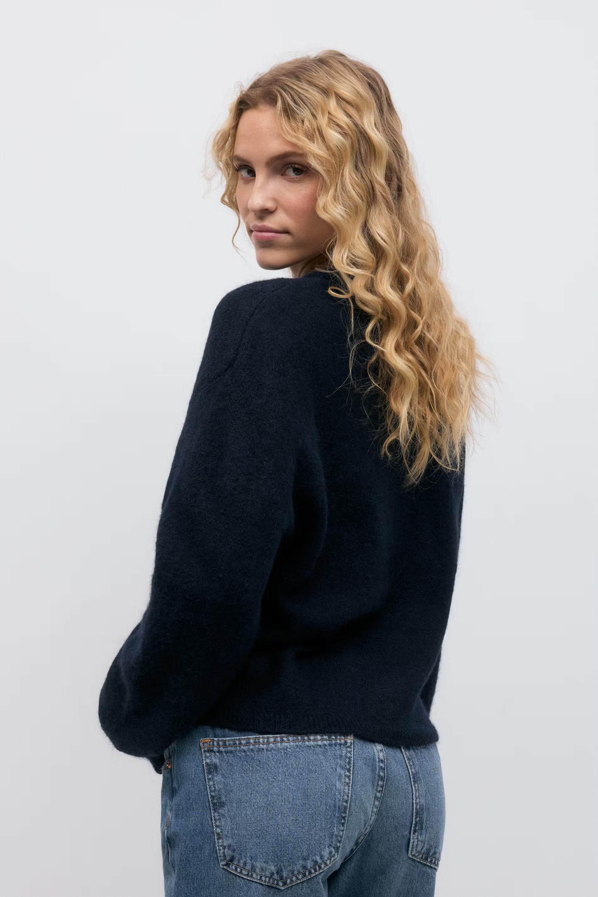 Knitted cardigan - Edel Essential