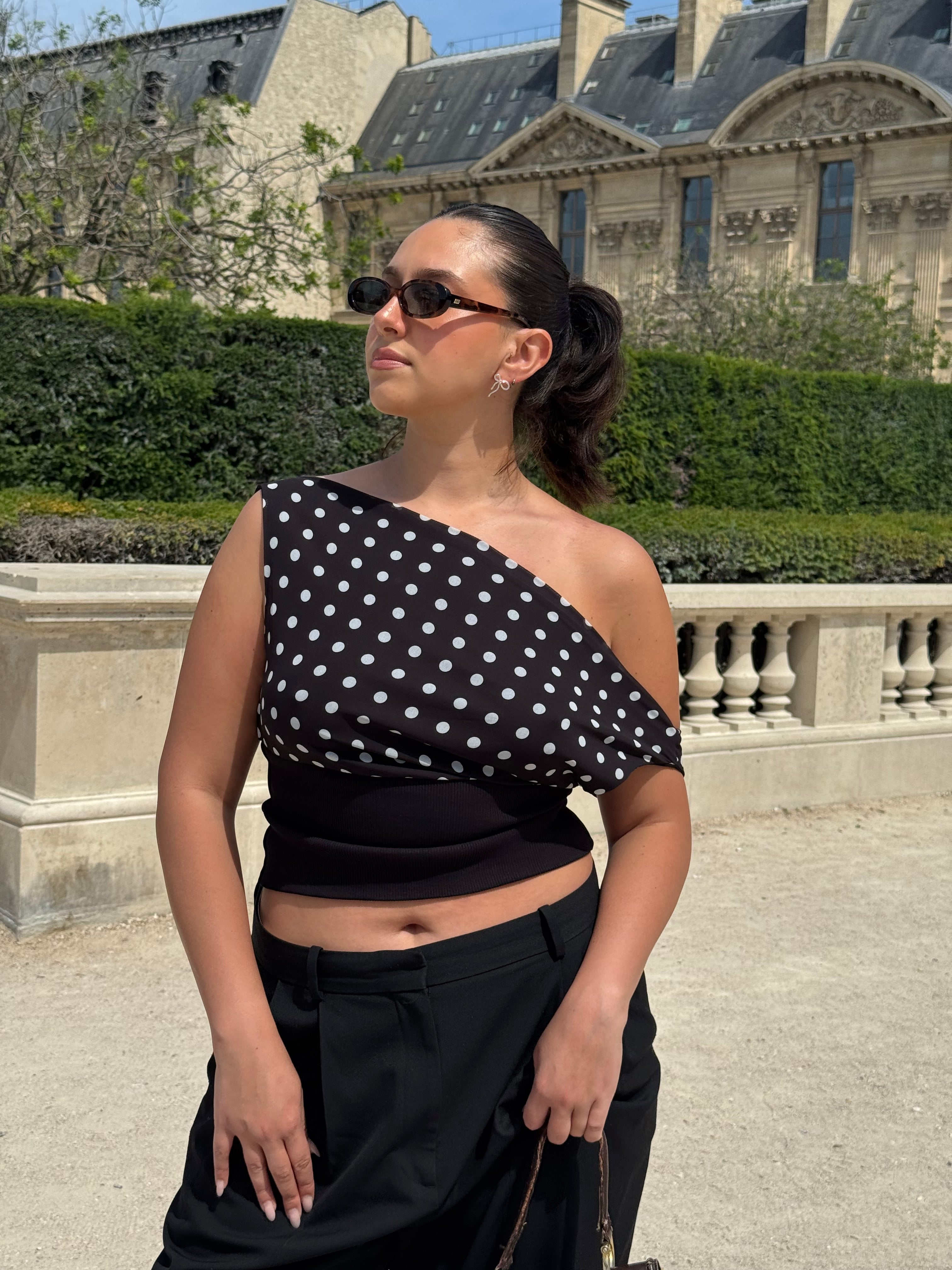 Polka Dotted Top - Black/white - Edel Essential