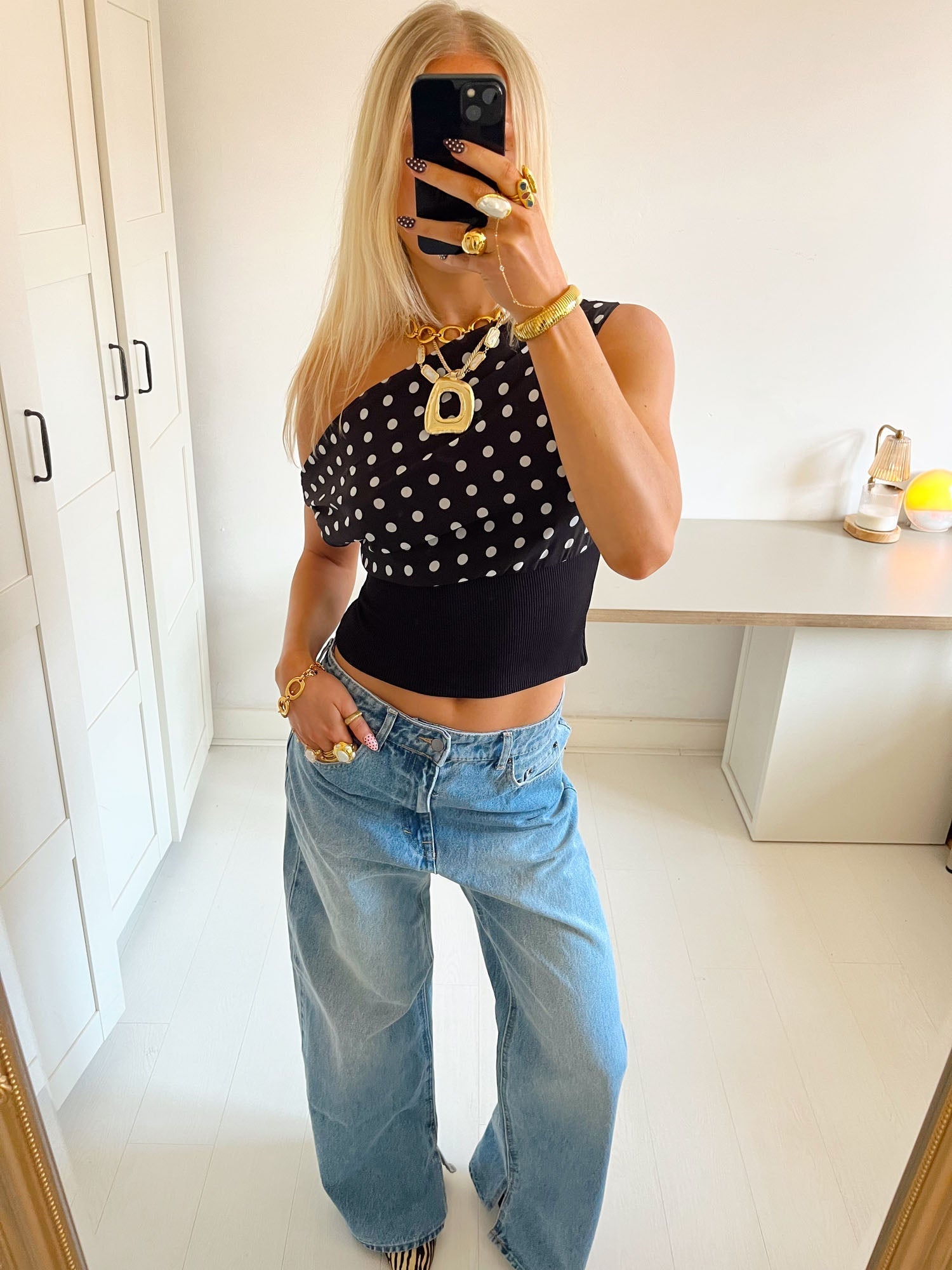 Polka Dotted Top - Black/white - Edel Essential