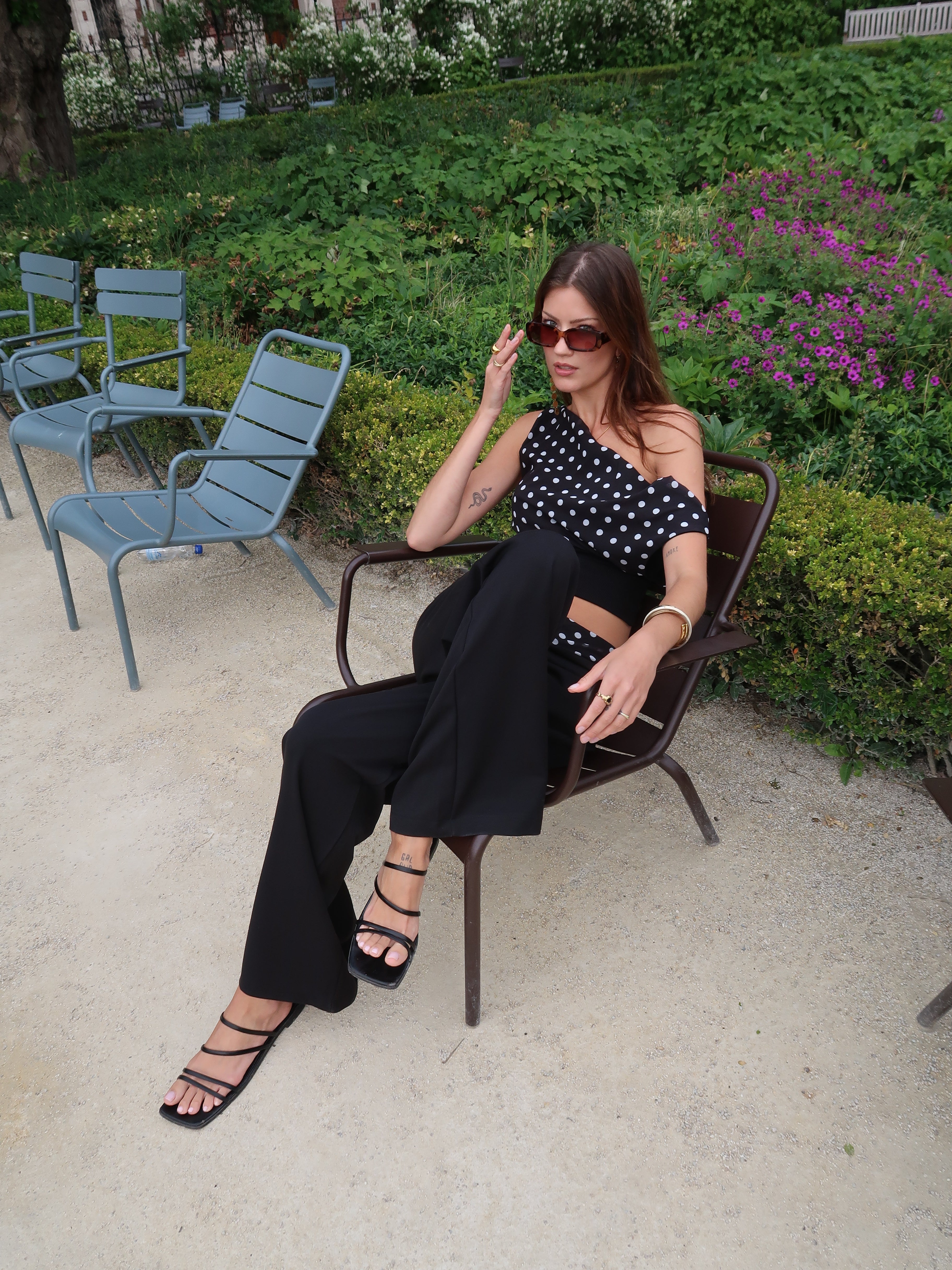 Polka Dotted Top - Black/white - Edel Essential