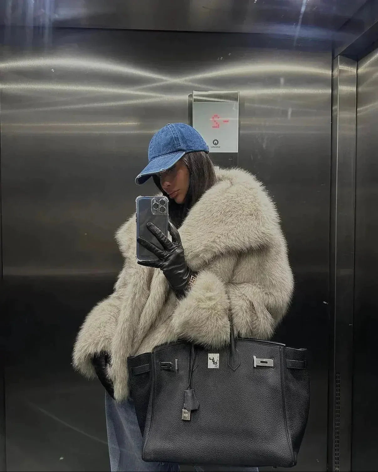 Faux Fur Coat - Edel Essential