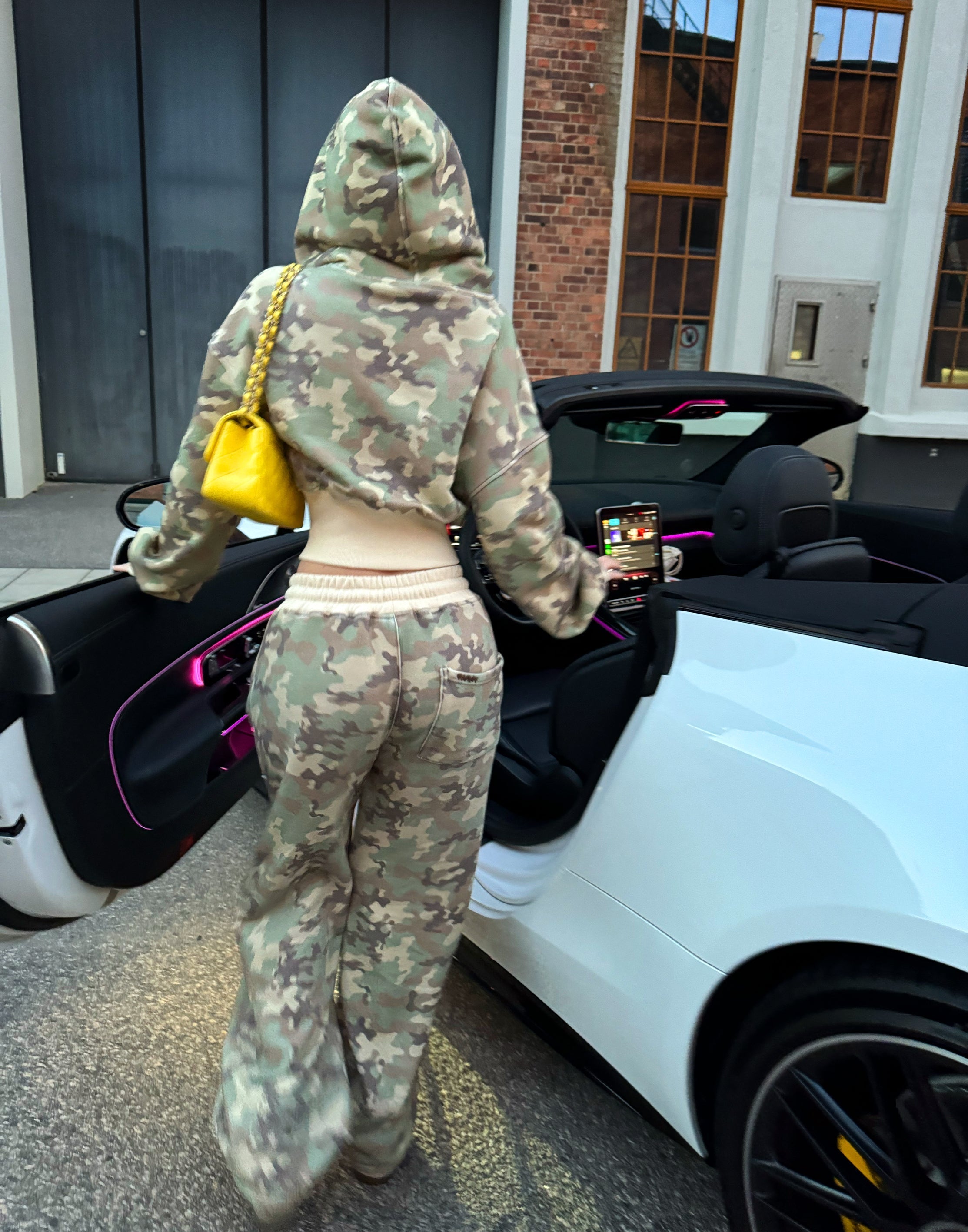 Camo Cropped Vest + FREE Baggy Sweats - Edel Essential